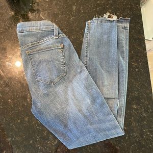 Maternity Side-Panel Skinny Jeans:Adjustable Waist